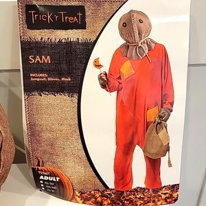Halloween costume TrickRTreat Sam